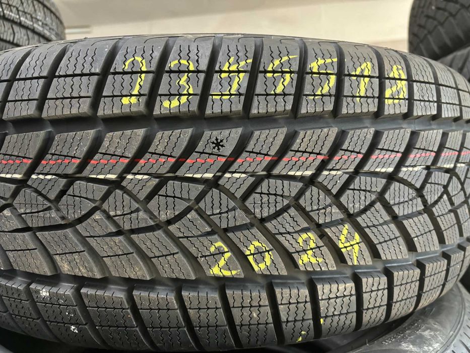 235/55/18 Дунлоп 5д 2024