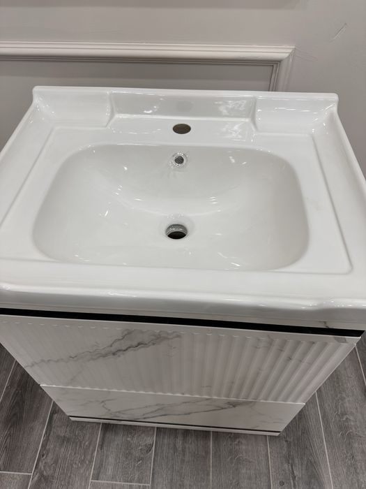 Раковина со шкафчиком