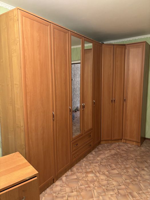 Үлкен шкаф. Жақсы жағдайда
