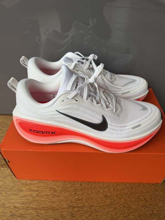 Нови Оригинални маратонки NIKE VOMERO 18 PLUS IT47,5