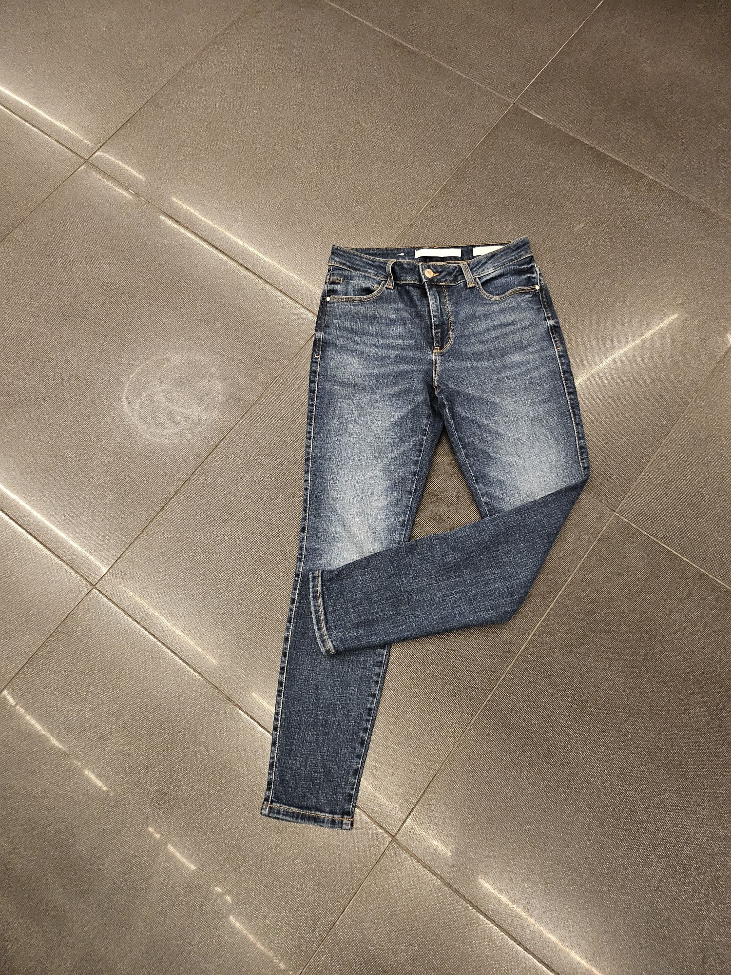 GUESS Skinny Mid Sexy Curve дънки W29