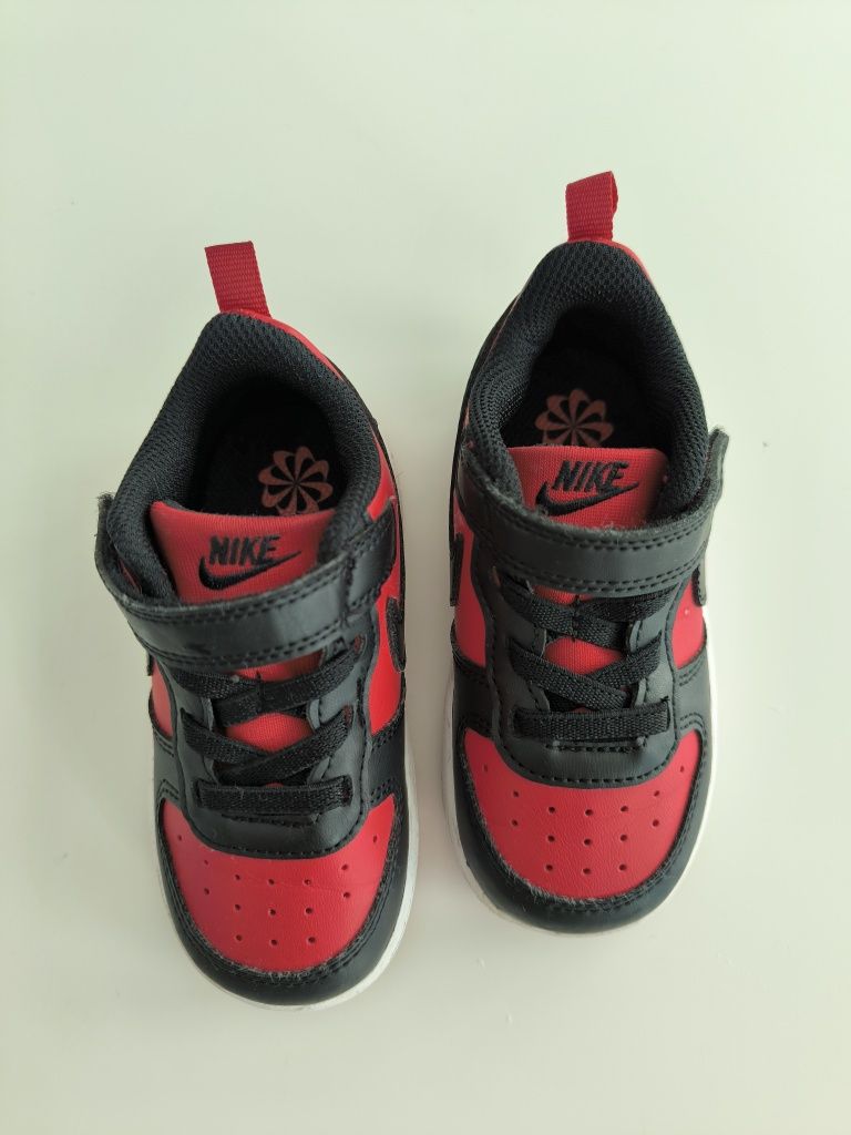 Маратонки Nike размер 23,5