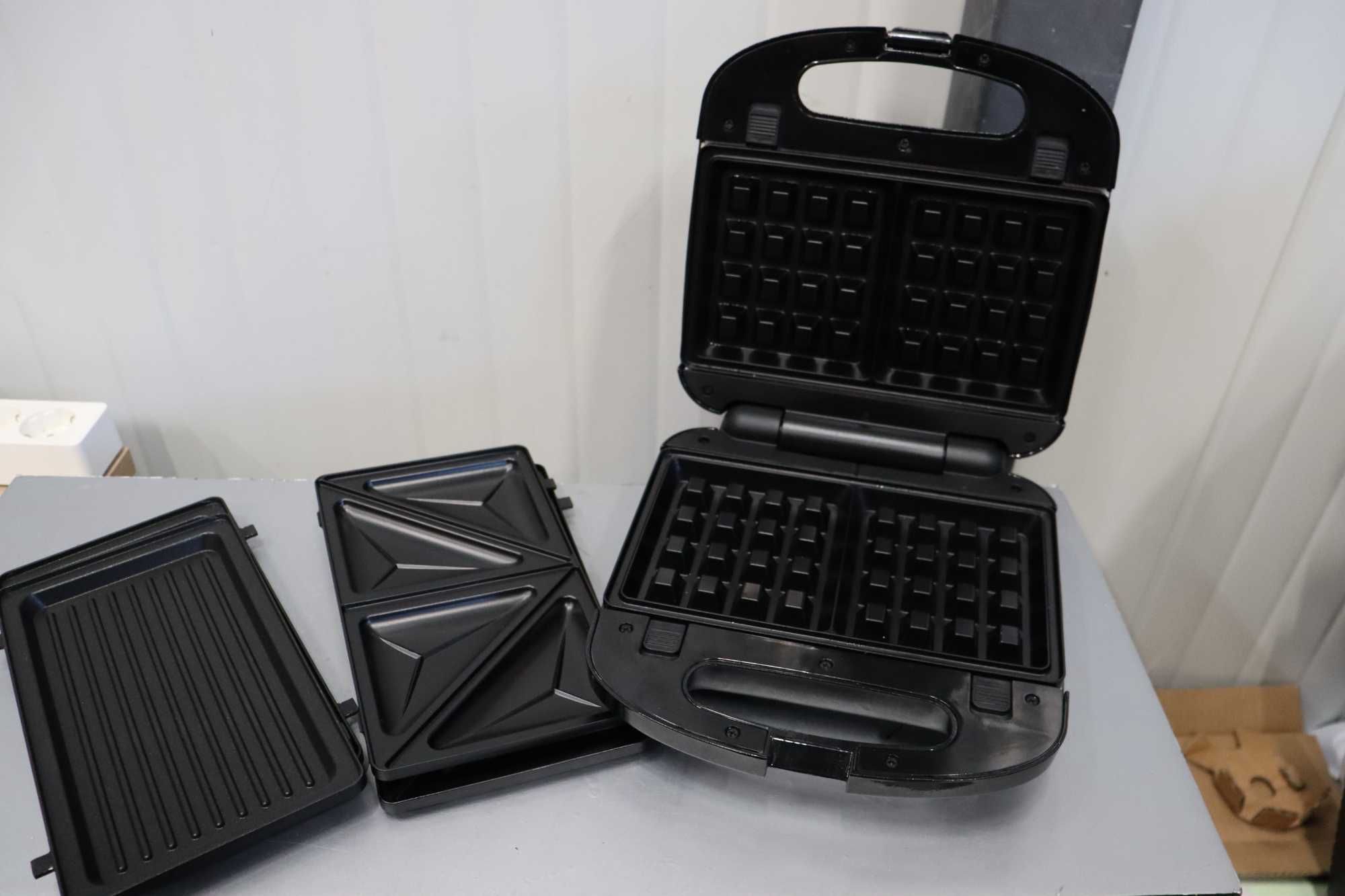 Многофункционален Тостер Russell Hobbs Fiesta 24540-56 3-в-1, 750W