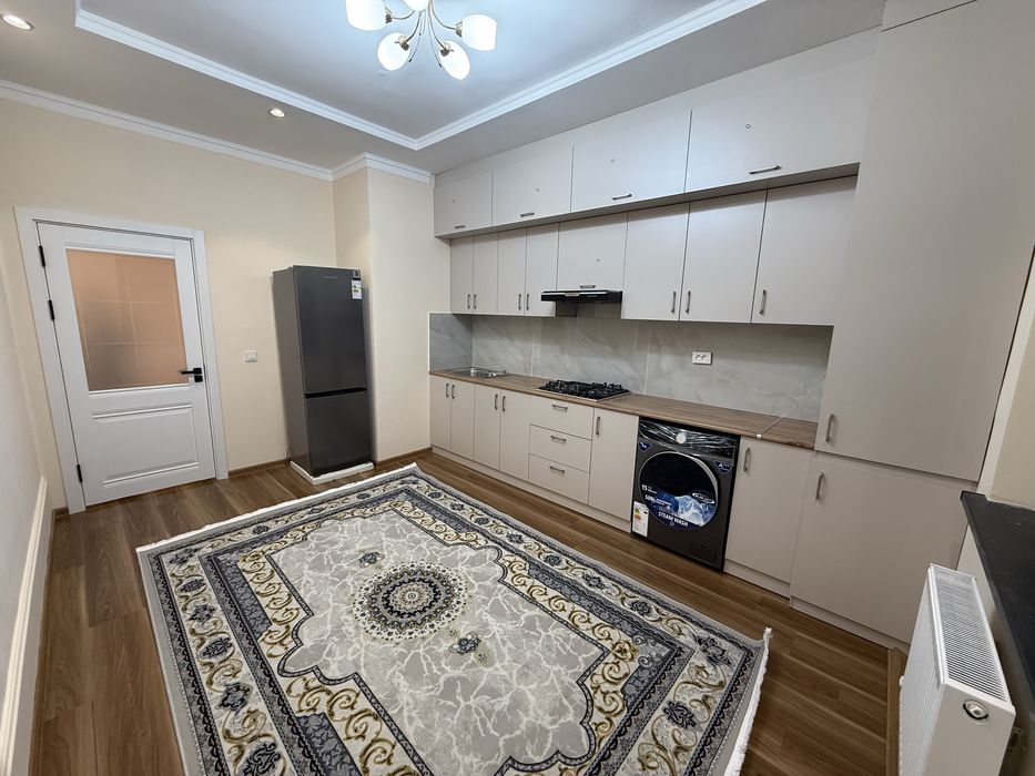 BEZ MAKLER. Uch tepa, O'rikzor arenda yengi uy odam yashamagan