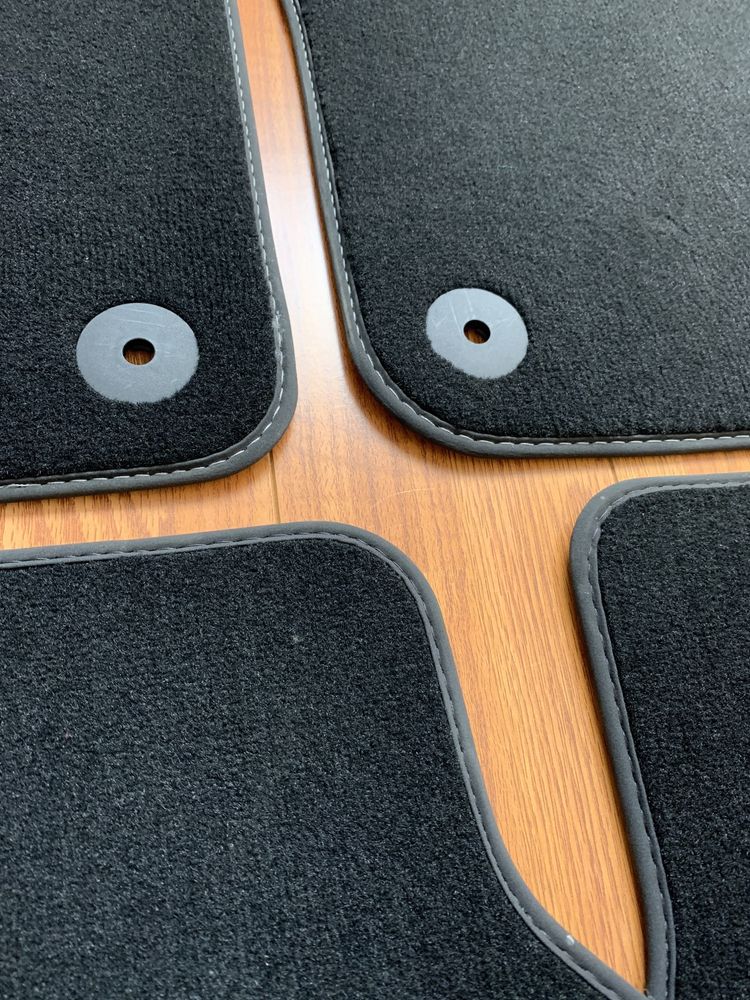 Set 4 Covorașe originale VW Golf 6 2008-2013 OEM Volkswagen