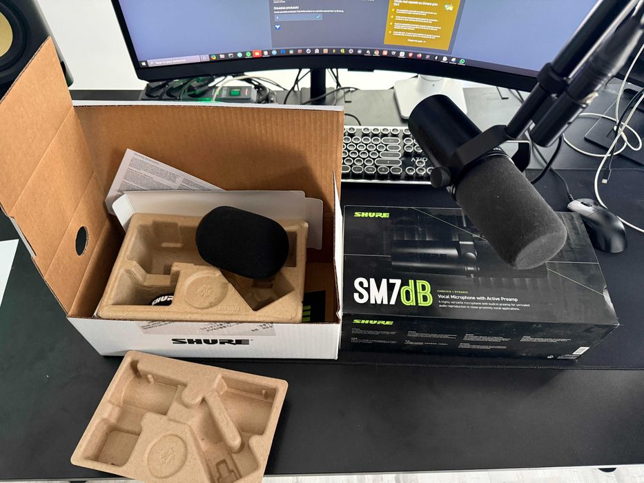 SHURE SM7DB Microfon de Podcast Active Dynamic stare perfectă garanție