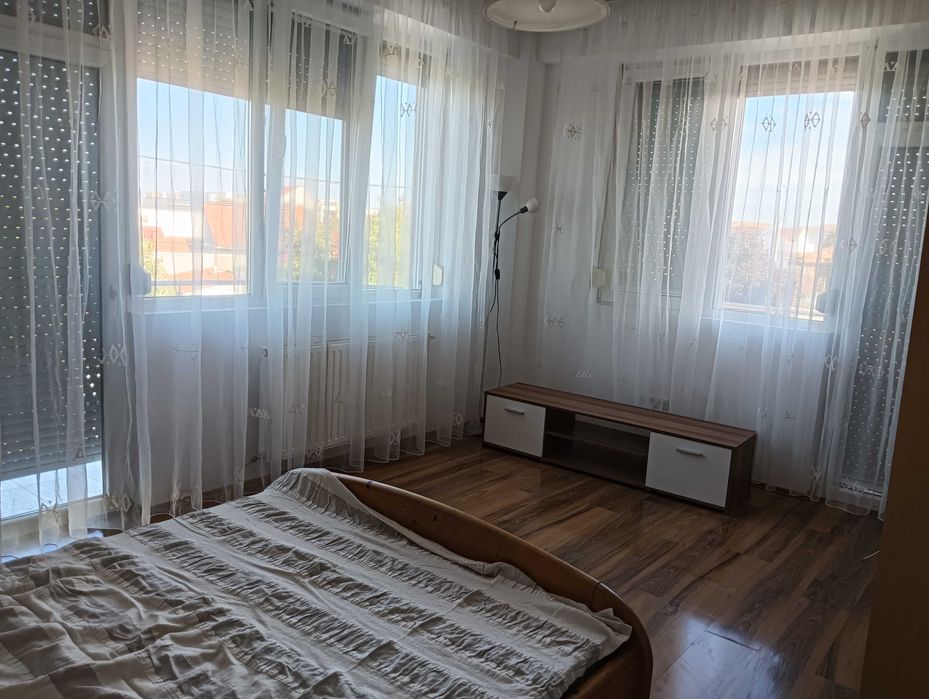 Apartament de inchiriat cu o camera cu centrala proprie pe gaz