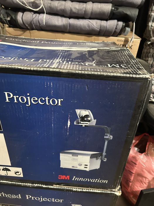 Верхний проектор 3M серии 1700