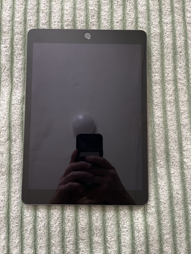 Срочно продам iPad 9