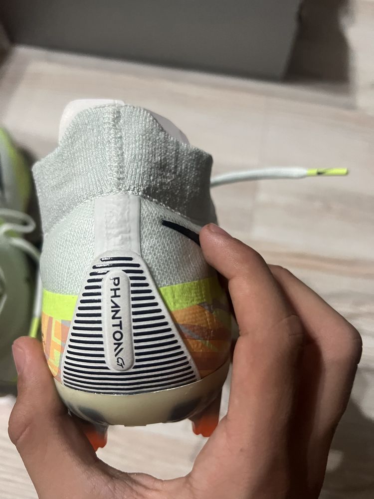 Nike phantom gt 42