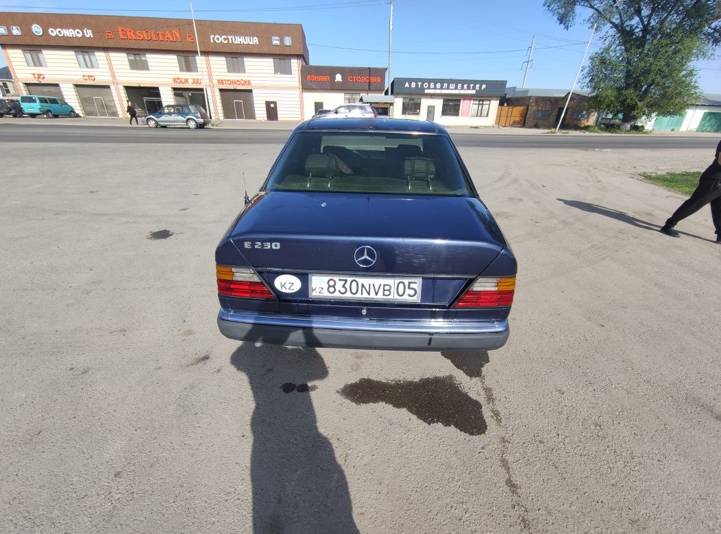 Mercedes-Benz w124 e230