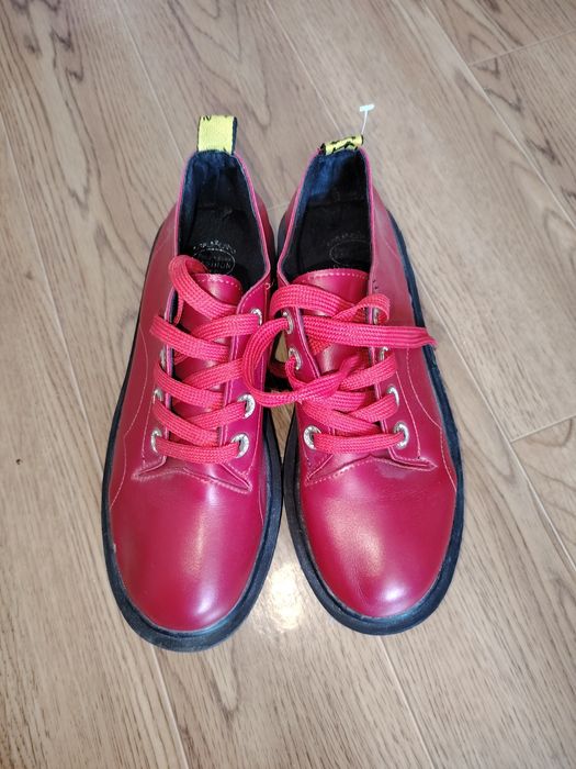 Новая обувь 39 размера