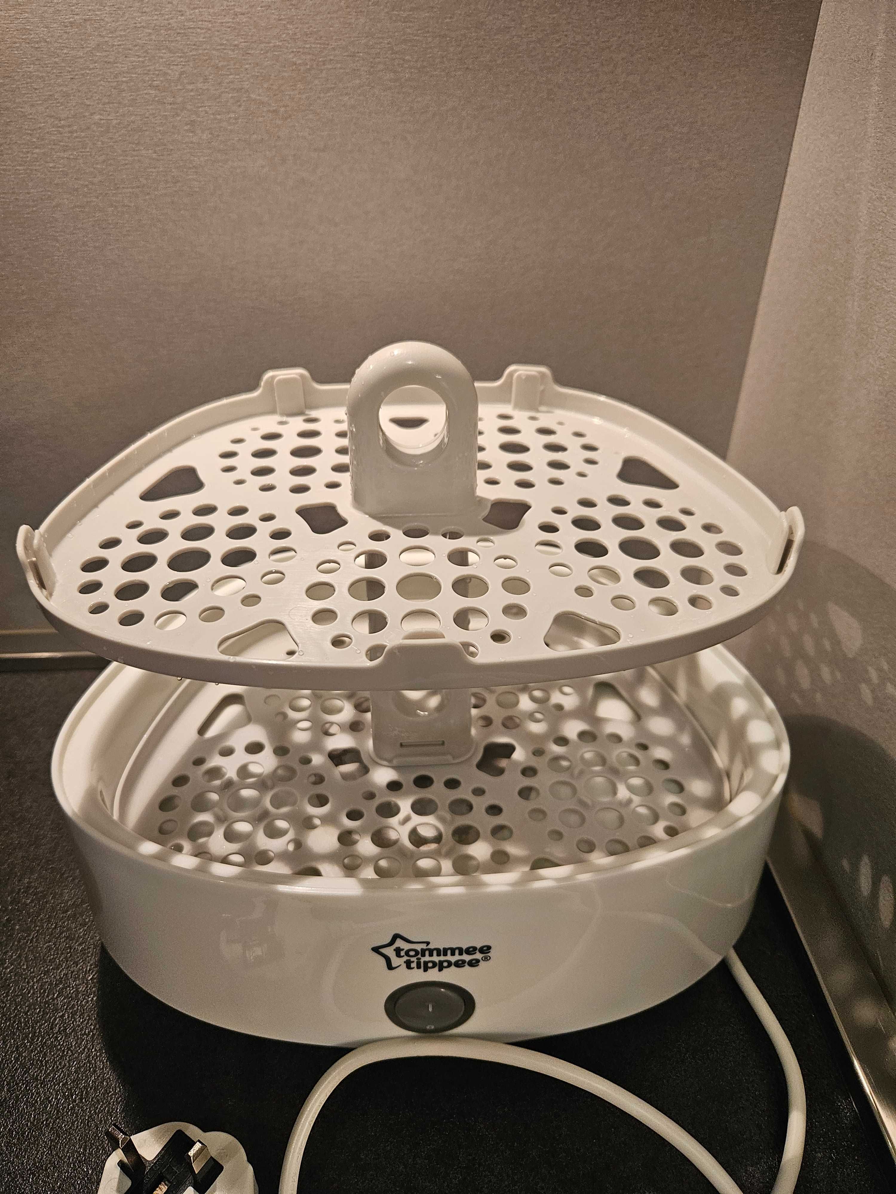 Електрически парен стерилизатор Tommee Tippee
