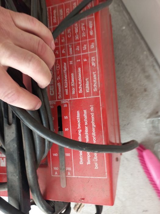 Aparat de sudura 220 380 de 210 amperi