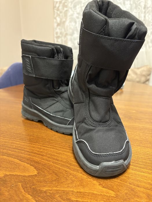 Ботуши/ апрески Quechua от Декатлон в черно номер 34