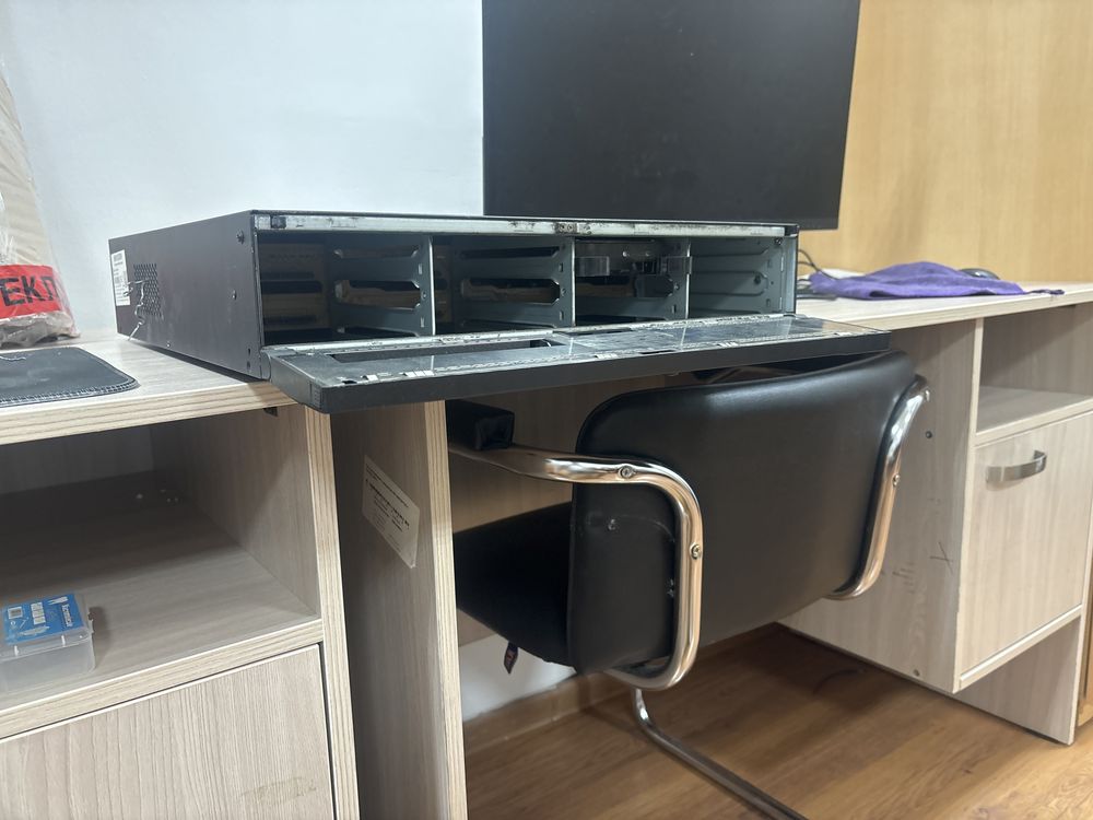 Видеорегистратор 32. Hikvision DS-9632NI-I8