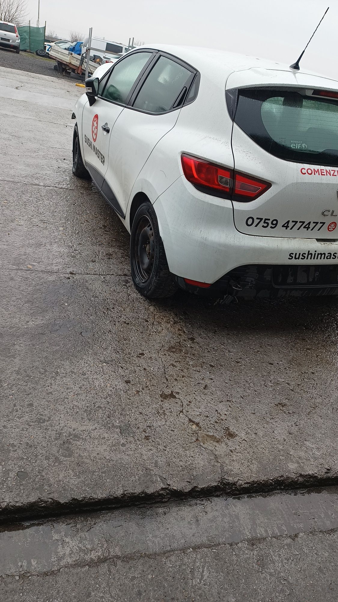Dezmembrez Clio 4 2014 1.5 dci euro 5