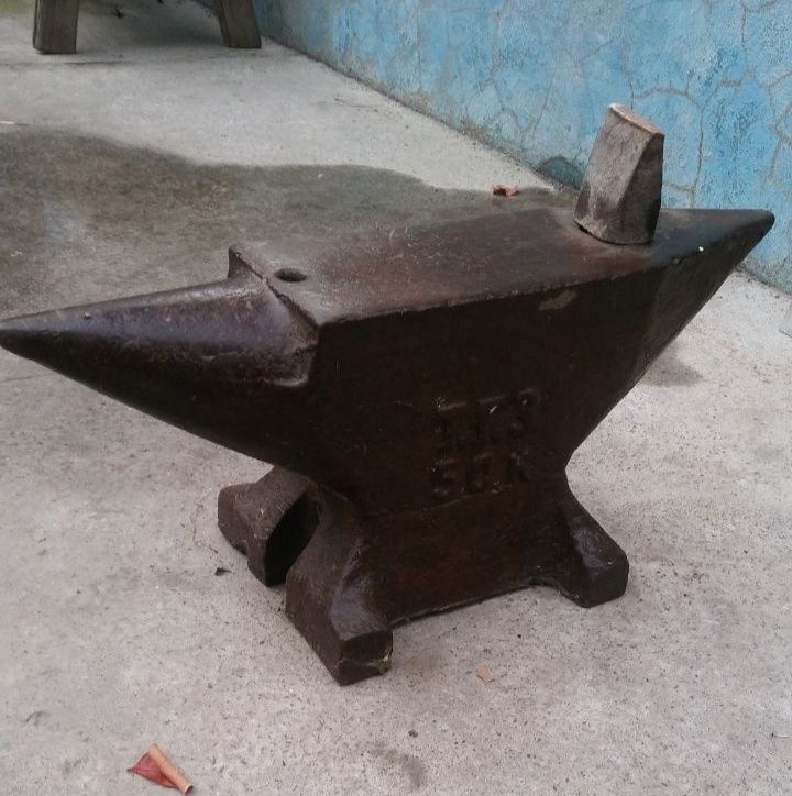 Продается наковальня