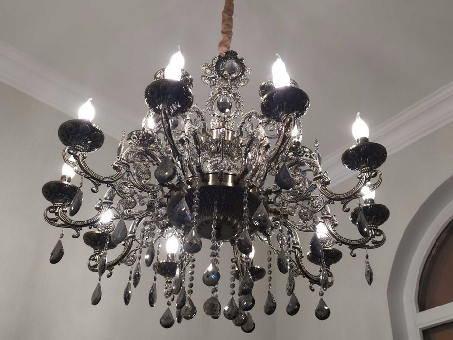 Продам люстры и плафоны оптом, со склада