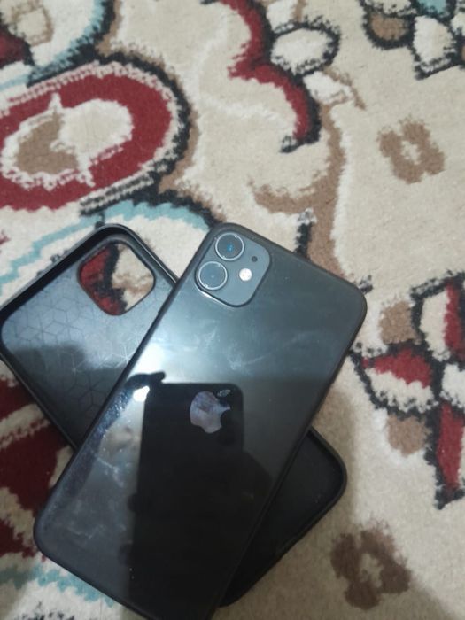 Обменя айфон 11 с доплатой на другой телефон пишите вариянты