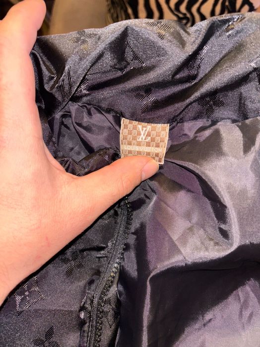 яке Louis Vuitton 199,90lv