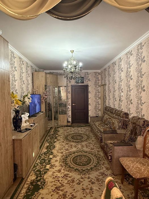 Срочно Продам квартиру Чиланзар 12. 2х комнатная