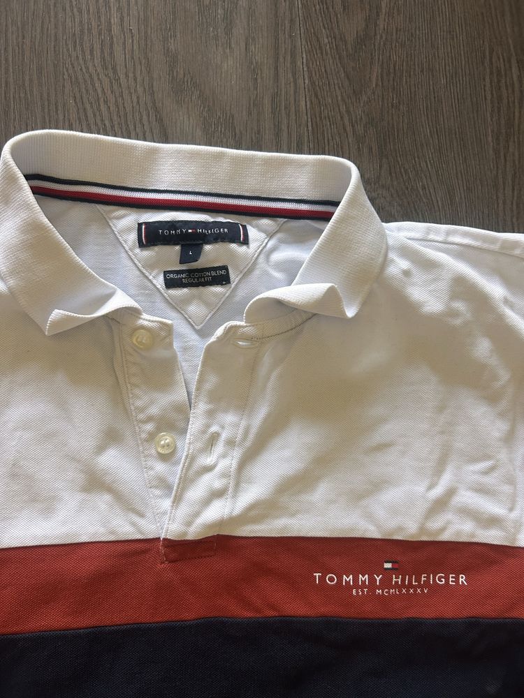Две тениски на Tommy Hilfiger