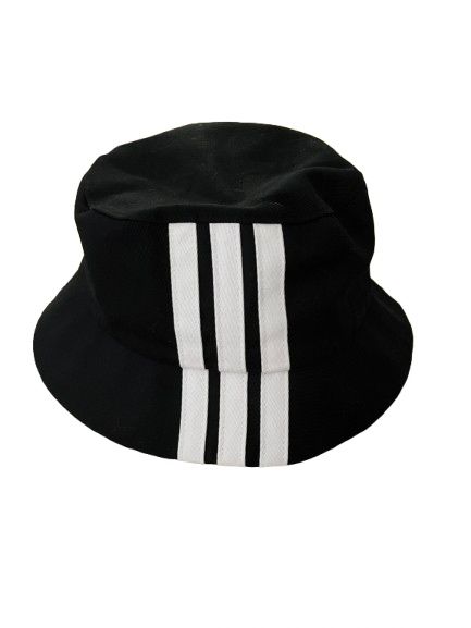 adidas шапка три ленти