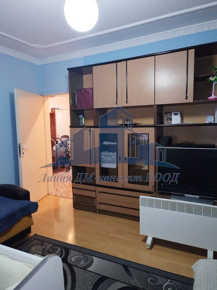 Продава се Четиристаен апартамент в Шумен, Болницата - 110 кв.м за 937 €/кв.м - Снимка #1