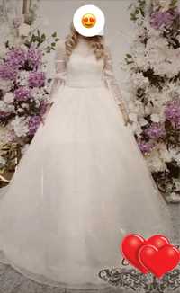 Шикарное  свадебное платье