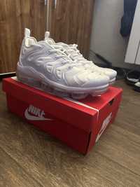 Обувки Nike Vapormax Plus