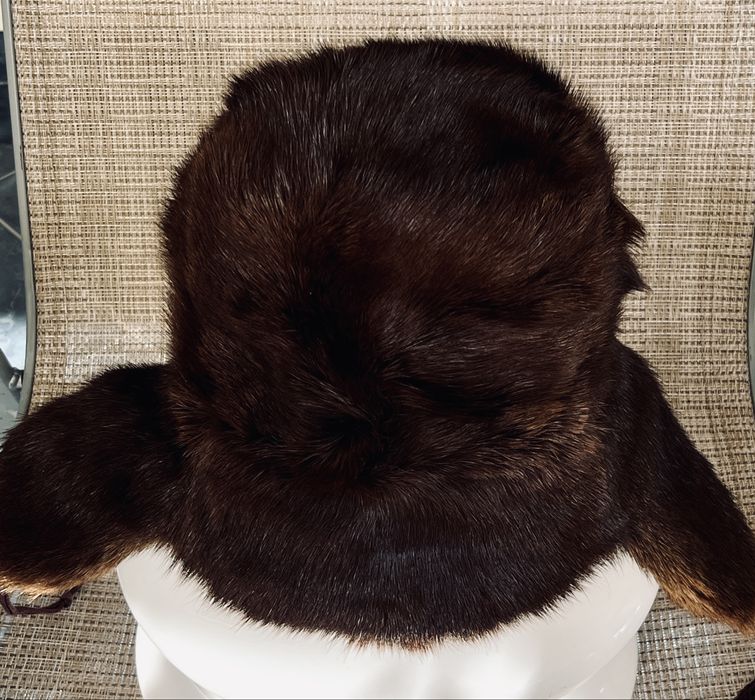 Шапка ушанка от качествена козина - автентична класика