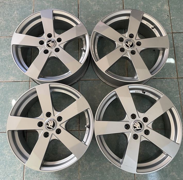 Jante aliaj Dezent R17  5x112 Vw Audi Skoda Seat