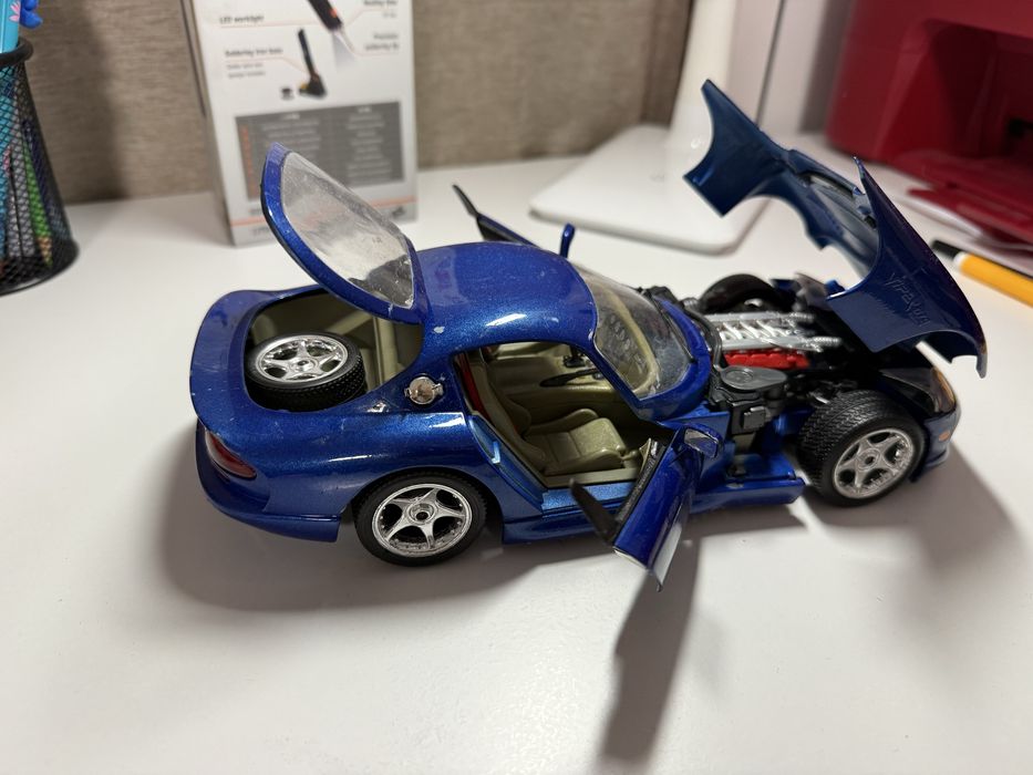 Vand Macheta Dodge Viper Gts 1:18