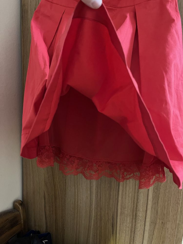 Червен рокля