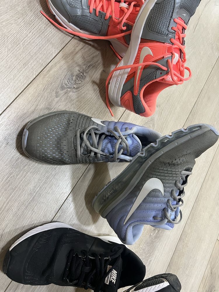 Маратонки nike номер 39