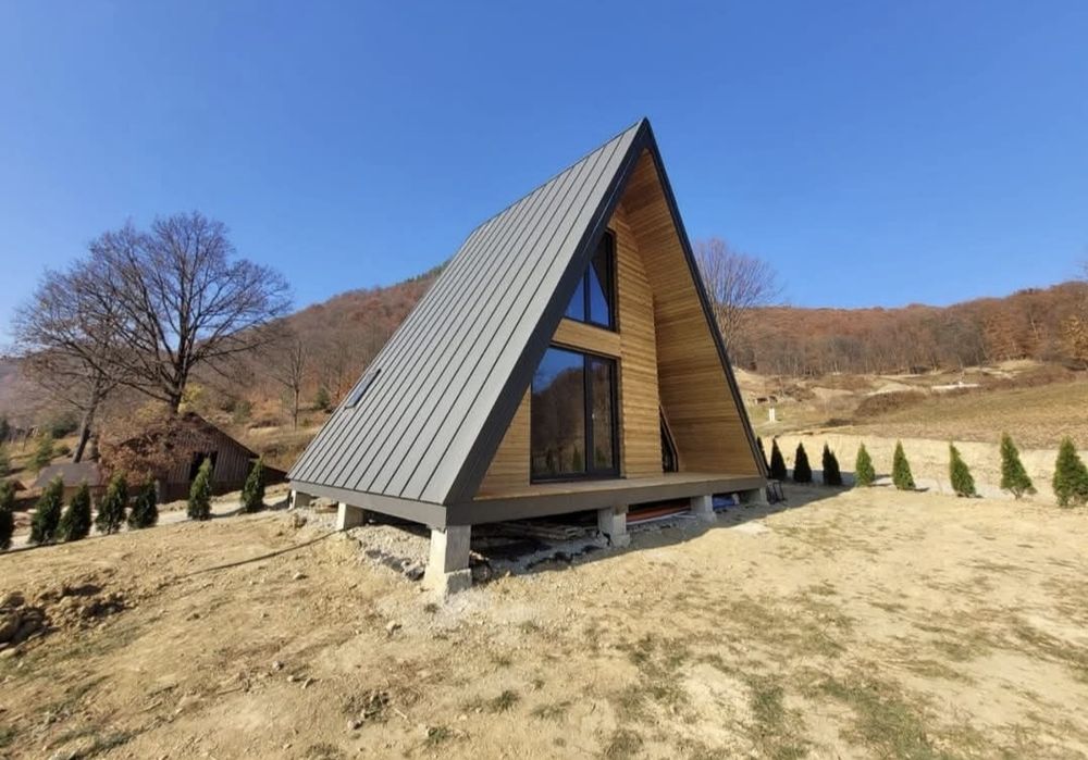 Vand cabane pe structura din lemn