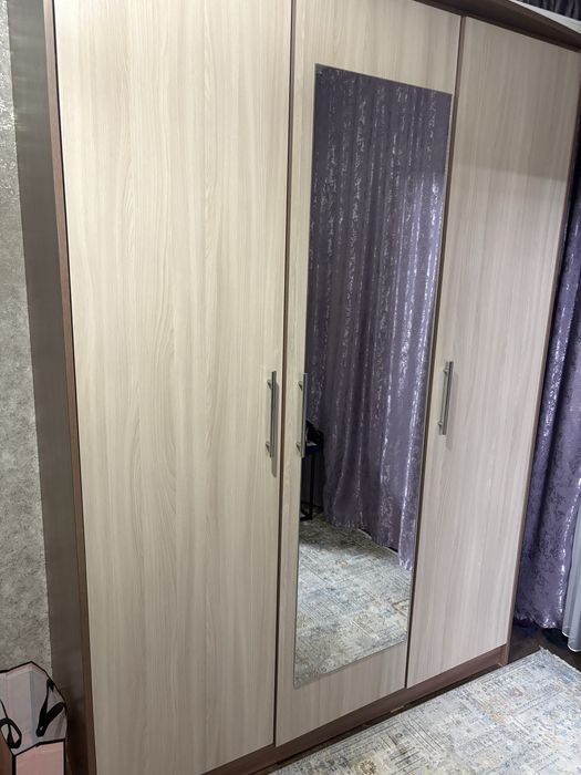 Продам срочно шкаф