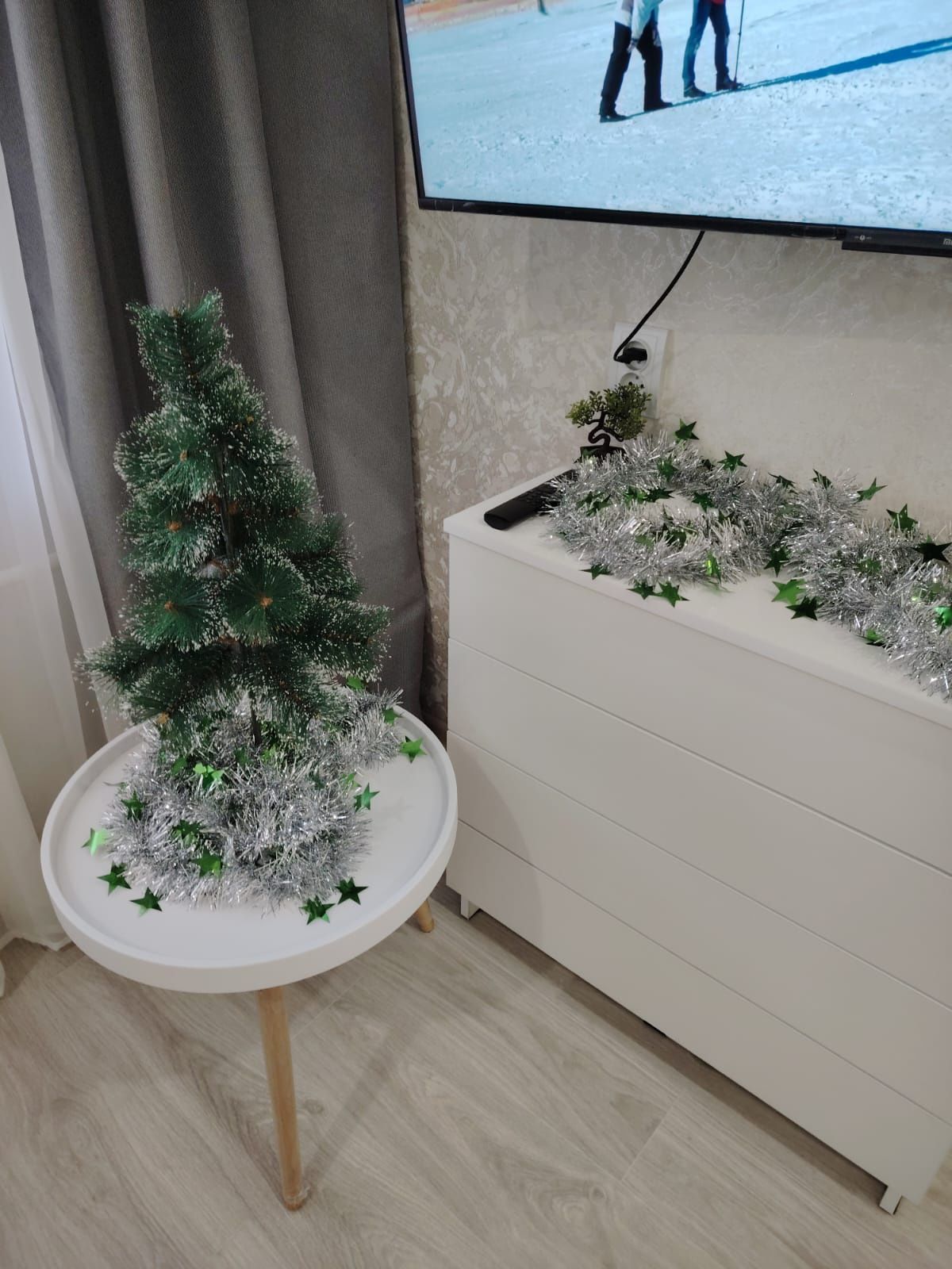Квартиры по часам ЗКО г.Аксай 4 микр 1-2 этажи SmartTV,  Wi-Fi