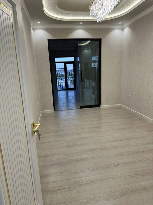 Продается 2 комнатная квартира в Новостройке 70 м.кв