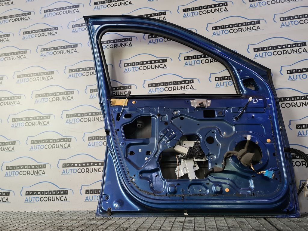Usa Stanga Fata Dacia Duster 2010 - 2013 SUV 4 Usi ALBASTRU TEB 53 (933)