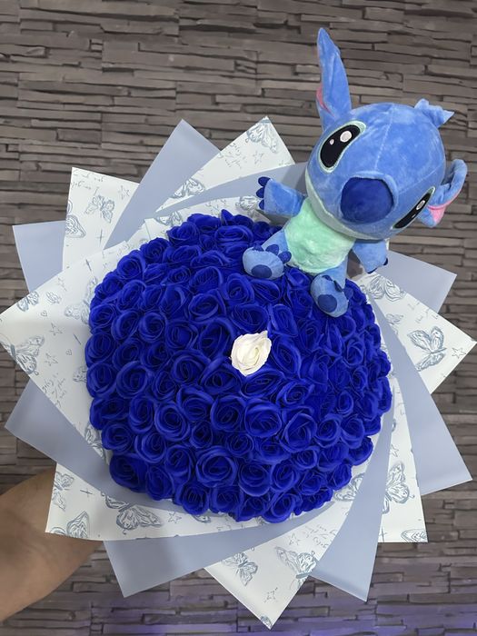 Buchet 101 trandafiri de sapun cu stitch