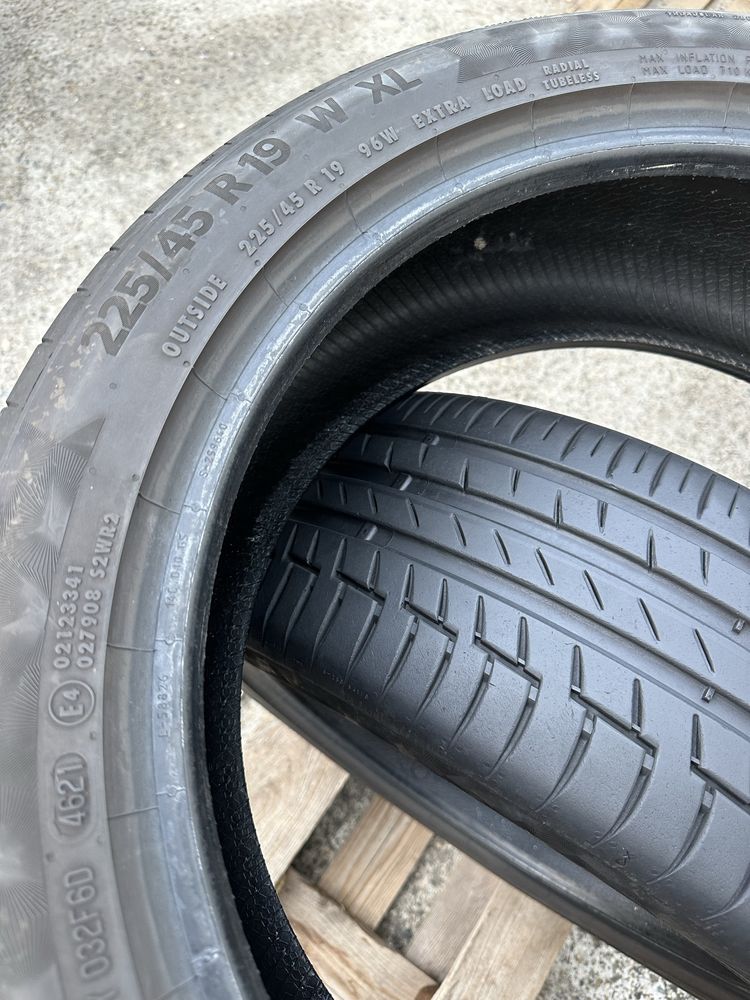 Гуми 225/45/19 Continental dot21