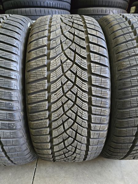 235/40/19 GOODYEAR 4бр