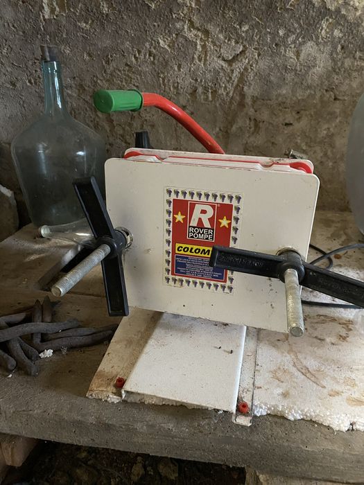 Filtru vin Rover Pompe COLOMBO12,cu pompă electrică, stare foarte bună