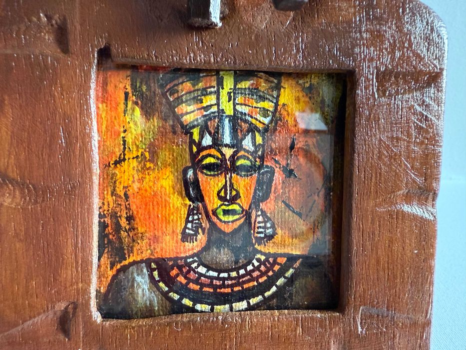 Cadou tablou original intitulat SEF DE TRIB,rama originala din Africa