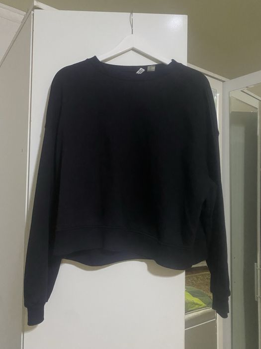 Чёрная базовая кофточка