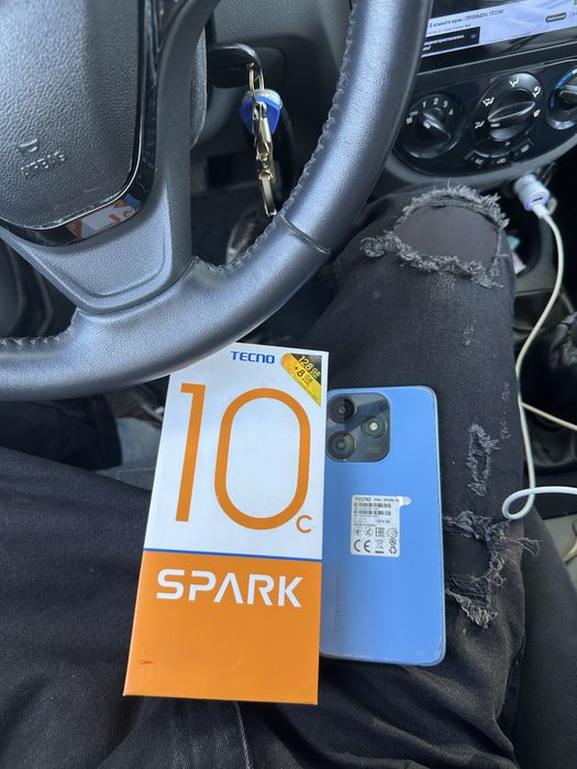 Tecno spark 10c 8/128GB