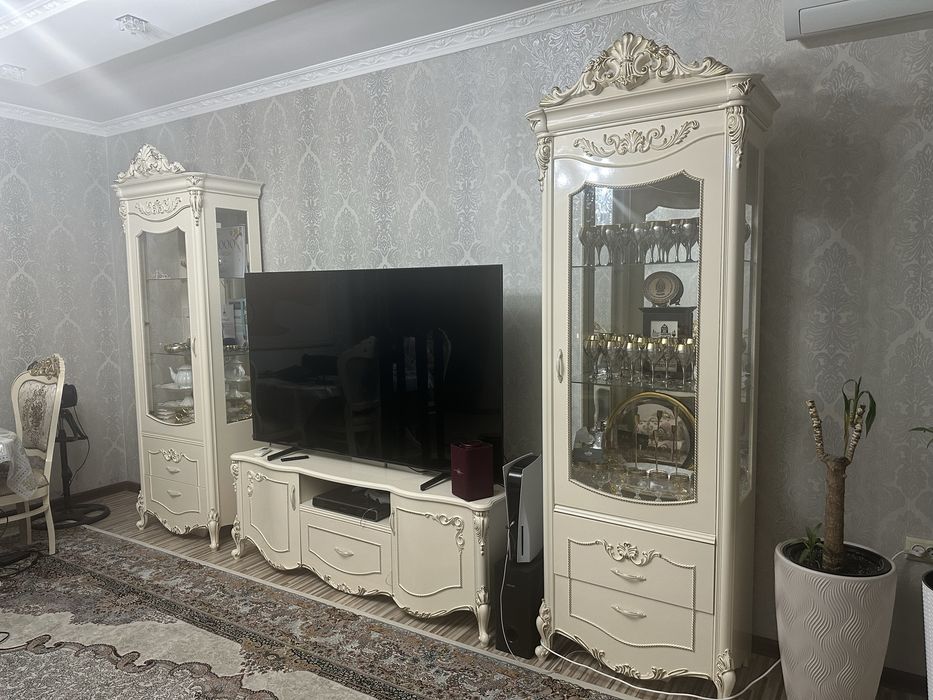 Горка для гостинной