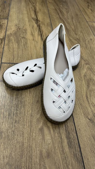 Обувь новая